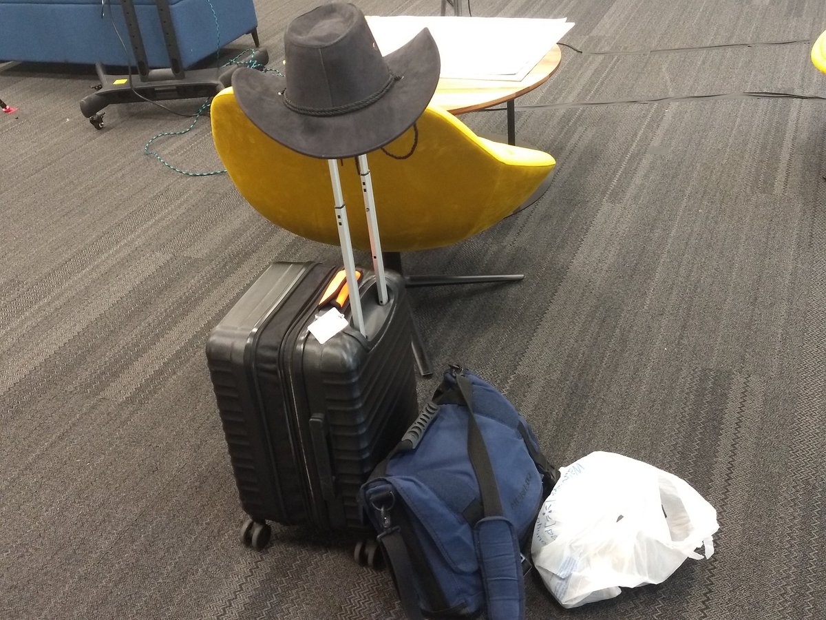 #VirtualSizzler - check. For those of you who are curious, here's my Sizzler wardrobe :). I needed a suitcase, a bag, and that still wasn't enough for all of my outfits...