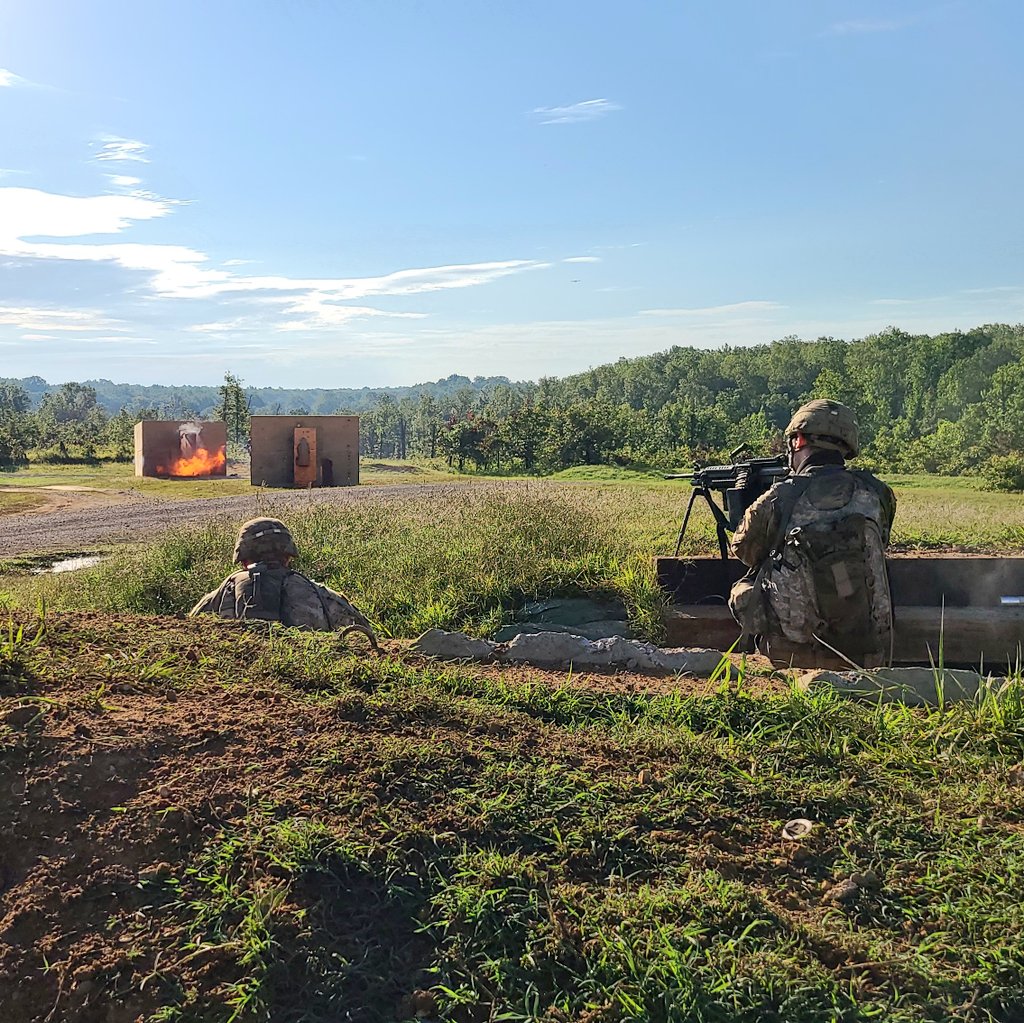 NoSlackBN's tweet photo. A little bit of #flash and a whole lot of #boom! No Slack Platoons were getting after it with some demo during their Platoon Live Fire Exercises! #NoSlack #WinningAtJRTC #BuildingSpeed #FlashBoom @101Bastogne @101stAASLTDIV https://t.co/cPX1rUuWxZ