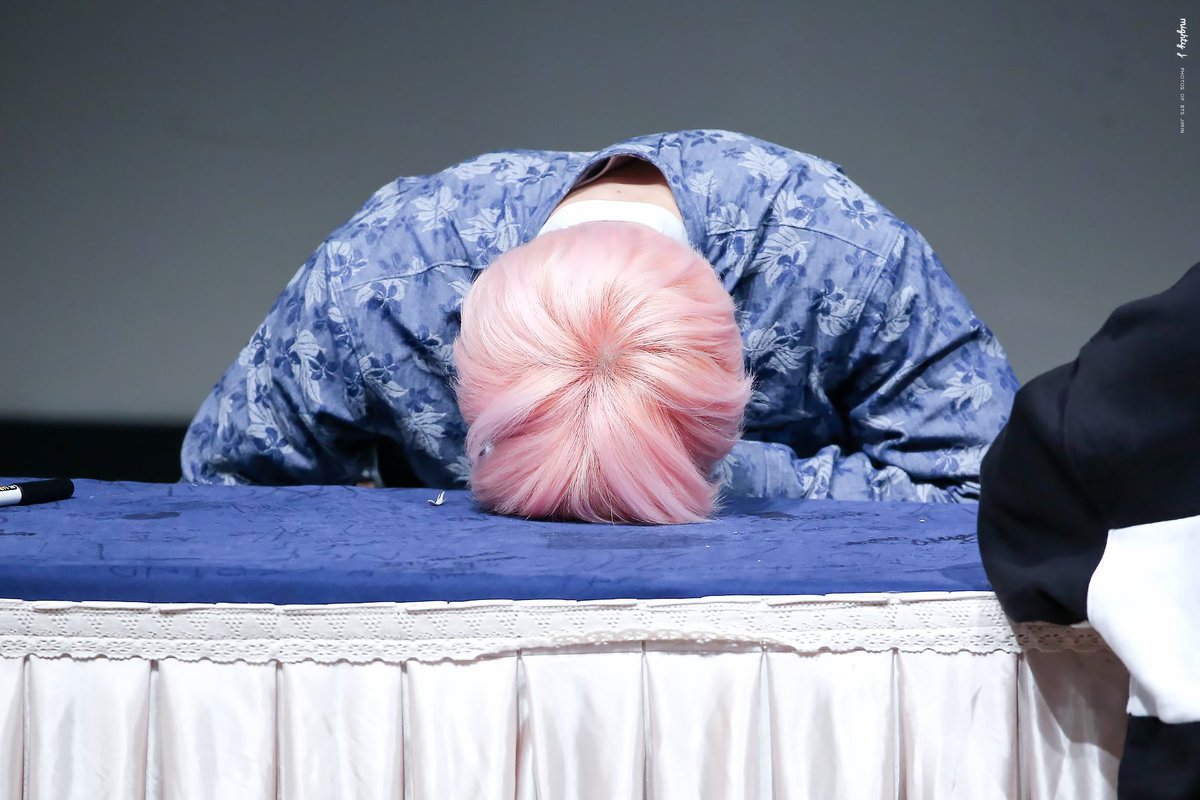 teenyjimin's tweet photo. https://t.co/cMM0B7c6VR