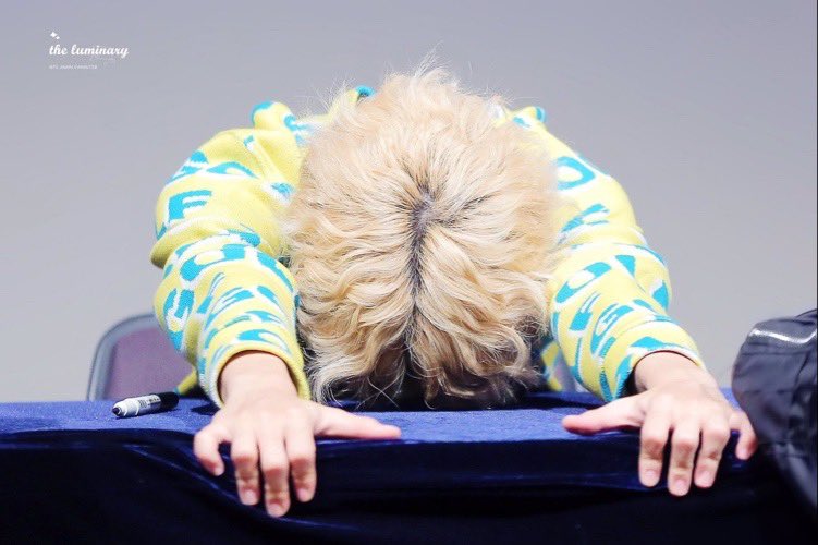 teenyjimin's tweet photo. https://t.co/cMM0B7c6VR
