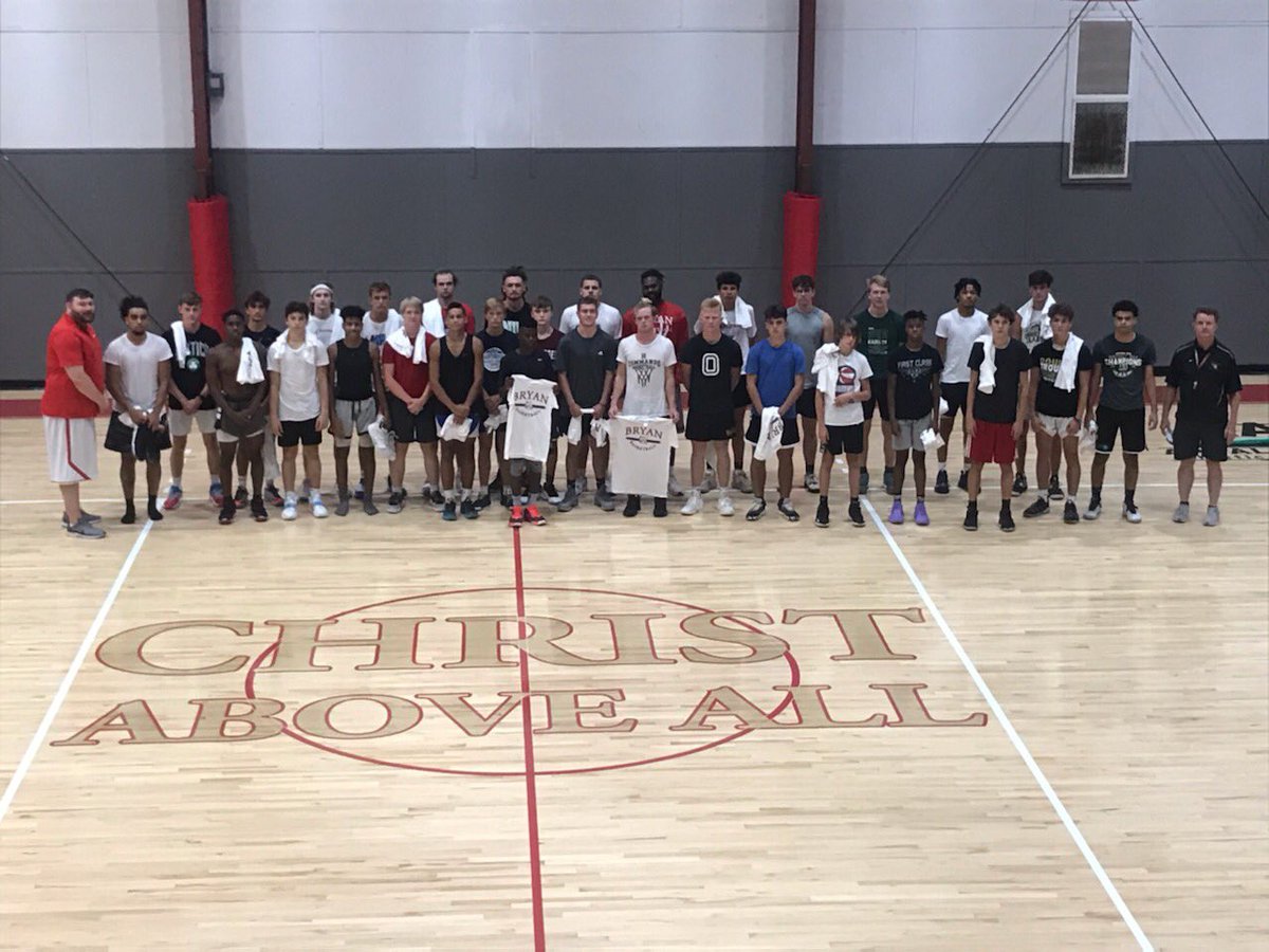 Bryan_MBB's tweet photo. Great day today 1st annual ID camp. Thanks to everyone who came out !!! https://t.co/5UaaIpyk8F