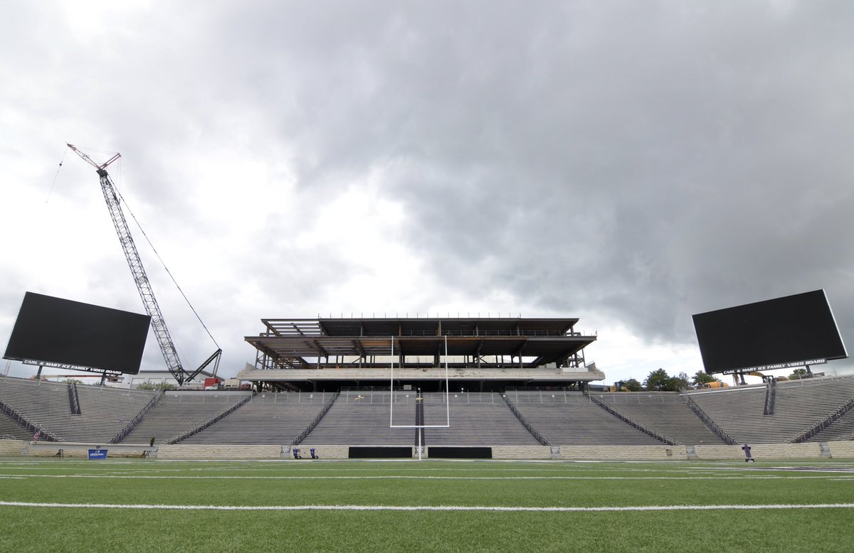 kstatesports's tweet photo. Miss you too 

@KStateFB ⚒ https://t.co/sa6iv8L0Mc