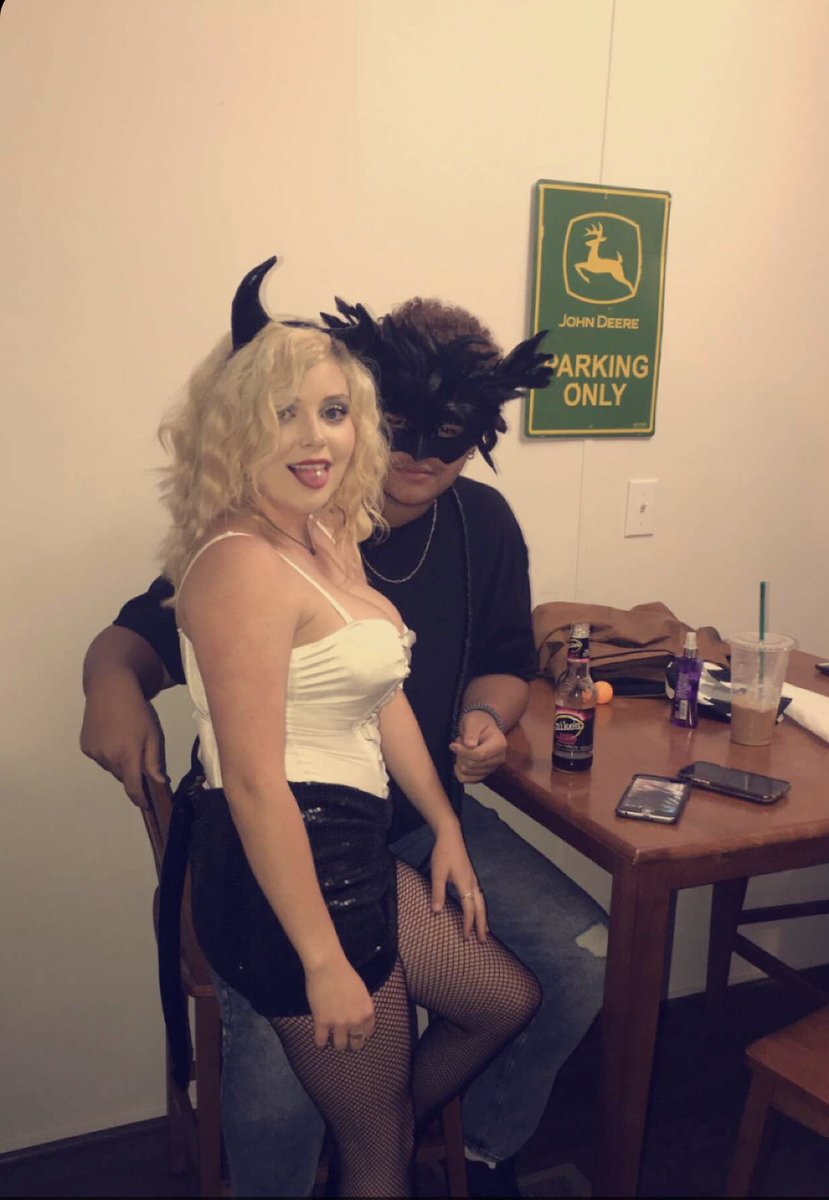 meagaanmichelle's tweet photo. I’m ready for Halloween energy https://t.co/TWexsMUVnz