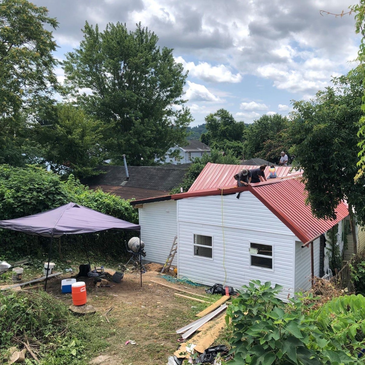 AppServProject's tweet photo. A few weeks back we showed you a bathroom addition our team was beginning for Prince and Michelle in Kanawha County, WV.
By Friday, the family will officially have running water and a functioning toilet and shower for the first time since 2014. Praise God!
#WeAreASP #ASPhome https://t.co/UxXW7QFCr8