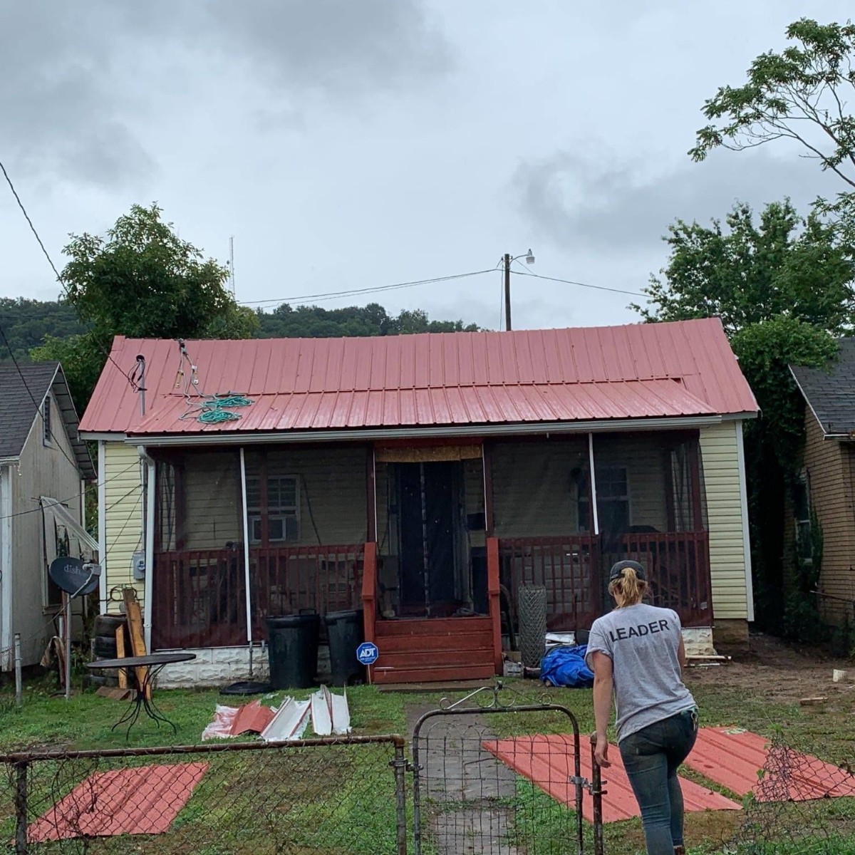 AppServProject's tweet photo. A few weeks back we showed you a bathroom addition our team was beginning for Prince and Michelle in Kanawha County, WV.
By Friday, the family will officially have running water and a functioning toilet and shower for the first time since 2014. Praise God!
#WeAreASP #ASPhome https://t.co/UxXW7QFCr8