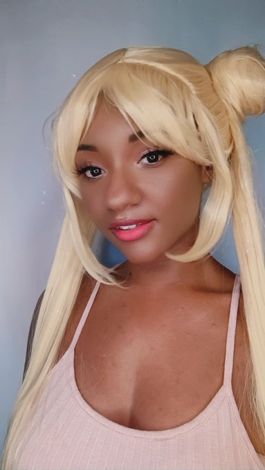 🌙💕 #SailorMoon #CosplayersUnder1k I love being a magical girl. https://t.co/ouTRTZY42H<a href="/tag/sailormoon"class="tags">#SailorMoon</a><a href="/tag/cosplayersunder1k"class="tags">#CosplayersUnder1k</a>