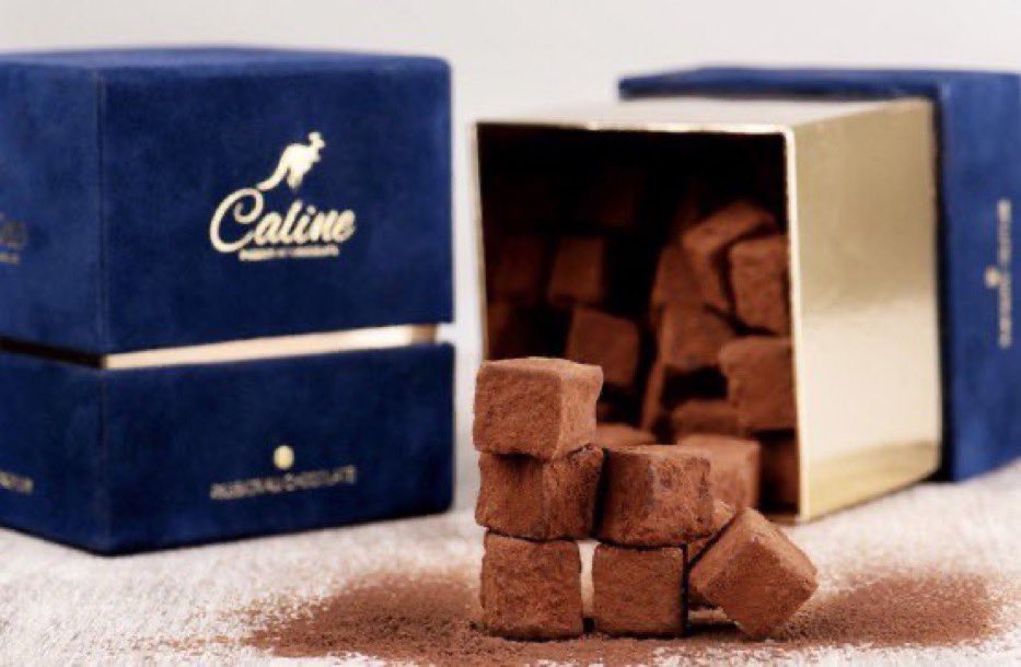 Caline_Factory's tweet photo. ترفل التوت البري اللذيذ وقطع الكريب الهشة المصنّع يدوياً بكل حُب💕
| https://t.co/4AgaqYPPUF |
#caline_factory https://t.co/2OigIvjFJj