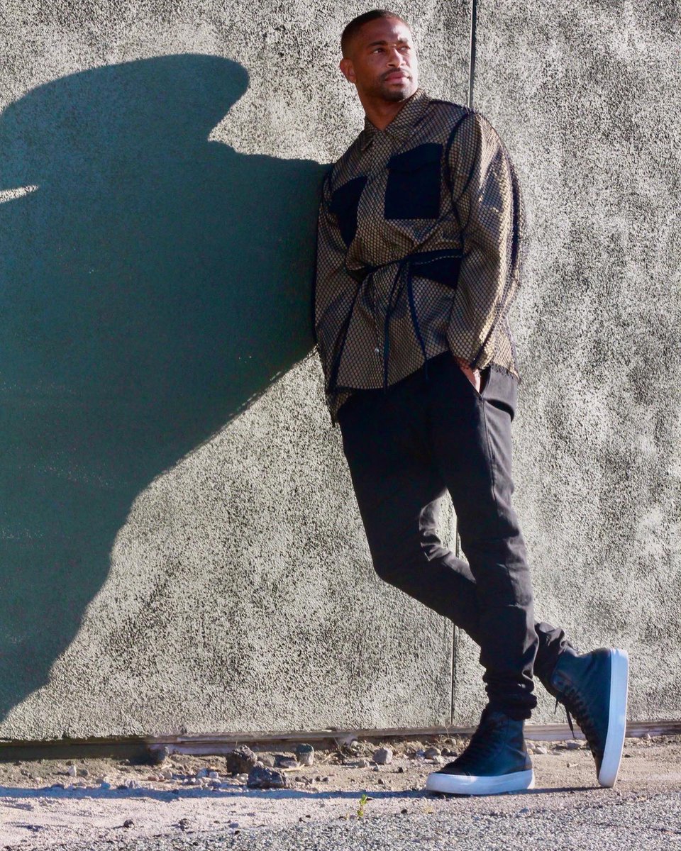 iCONtips's tweet image. ...dug into my menswear bag with “red tails” &amp;amp; “PRIDE” actor @ikevinphillips &amp;amp; created some magic. 🔥✨ shot by: @FreddyBeezy #iCONtips #MensStyle #KevinPhillips