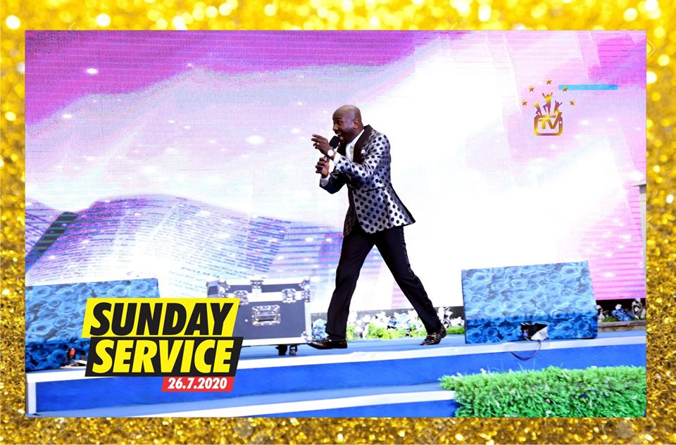 ofmhamburg's tweet photo. SUNDAY SERVICE WITH THE RESTORATION FATHER & DYNAMIC MOTHER, APOSTLE JOHNSON & DR LIZZY-JOHNSON SULEMAN
** THE BLESSED FAMILY OF OUR COVERINGS @ AJS & DLJS
GOD IS GOOD!
#SundayService #OFMHQ
#WithApostleJohnsonSuleman
#DrLizzyJohnsonSuleman
#26thJuly2020 #CelebrationTV https://t.co/PR9FayfCDh