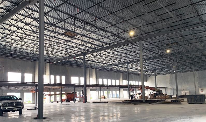 CushWakeVan's tweet photo. .@BeedieBuilt’s premier #Westpointe Business Centre in Tilbury is well on track for delivery Fall 2020. #Leasing opportunities from 40,000+ SF & #presale opportunities ranging from 7,660 - 119,990 SF. Details here >>> https://t.co/5QAT6miHyC https://t.co/AKSuDbSldR