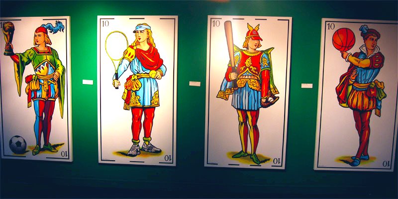DeCromarty's tweet photo. La obra de #DeFelipe hace referencias al arte #barroco, al #cine y la #televisión, cómics y videojuegos, en una mezcla que recuerda un poco al estilo artístico del #EquipoCrónica.

"El deporte es la excusa, hablo de mucho más. Mi pintura tiene dobles y triples interpretaciones". https://t.co/K5K8OMEq7o