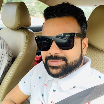 VArun_RealLIfe's tweet photo. #NewProfilePic https://t.co/fmZU7O7vqi
