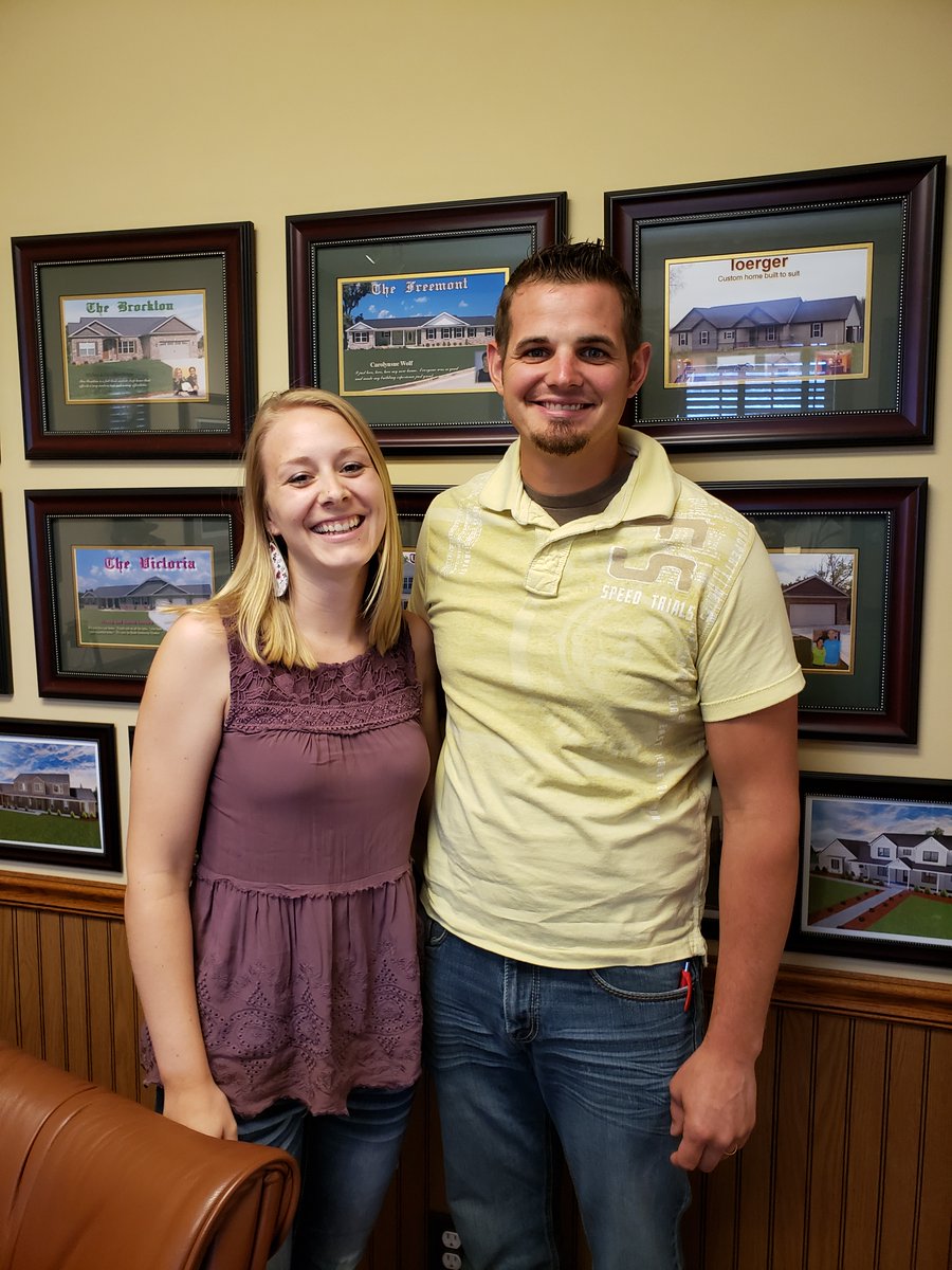 homewayhomes's tweet photo. Congrats to Travis and Emily Knapp! Thank you for choosing Homeway Homes to build your home! We really appreciate it and are excited for you guys! https://t.co/58qWGKBWdz