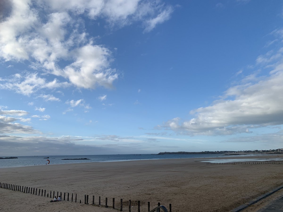 Faridagrlt's tweet photo. À droite ... à gauche ... 💙🤍🤎🧡
#Ciel #Terre #Mer now 🤩
Pris 50 pics ... toutes différentes ...je m’y perds ... il n’y à pas à dire la #Bretagne pour les #PassionCiel #PassionMer c’est the place to be
#sunsetcoming ....
Cc @AjAdeline @arnaud_lancon https://t.co/yVPtfRFAwD