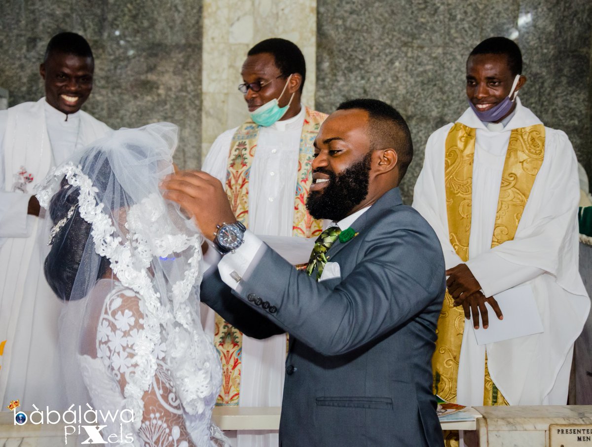 dfabdaddy's tweet photo. The unVEILing π₯°
#ADUnion
πΈ @babalawapixels π―
#babalawapixels #photography #photographer #wedding #nigerianwedding https://t.co/0O4VcNeeKN