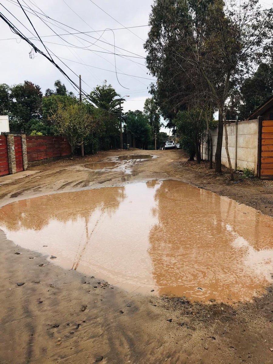 InclusivoLos's tweet photo. Necesitamos llevar a cabo el proyecto de pavimentación del sector #losromeros, #concon para mejorar la calidad de vida de nuestros vecinos! https://t.co/FLQYe4DjnW