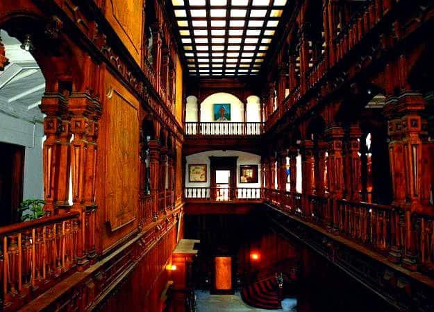 GothicArchitect's tweet photo. Rashtrapati Niwas(President’s Residence),formerly known as the Viceregal Lodge, was the former residence of the Viceroy of India and today serves as a museum housing artefacts of the British Raj.

It was built to a Jacobethan design by British Architect Henry Irwin from 1880-1888 https://t.co/4BzgesY1rc