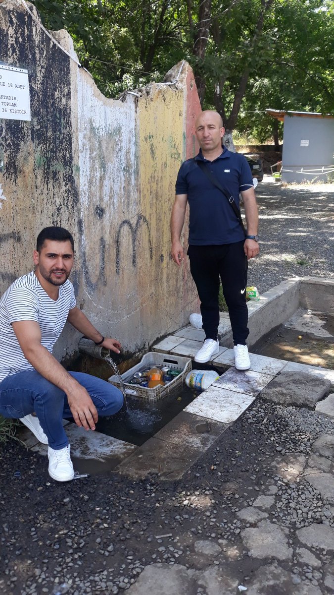 Muratorun12's tweet photo. Memleketimim her köşesinde akan soğuk  suları. https://t.co/WOM8hcGuII