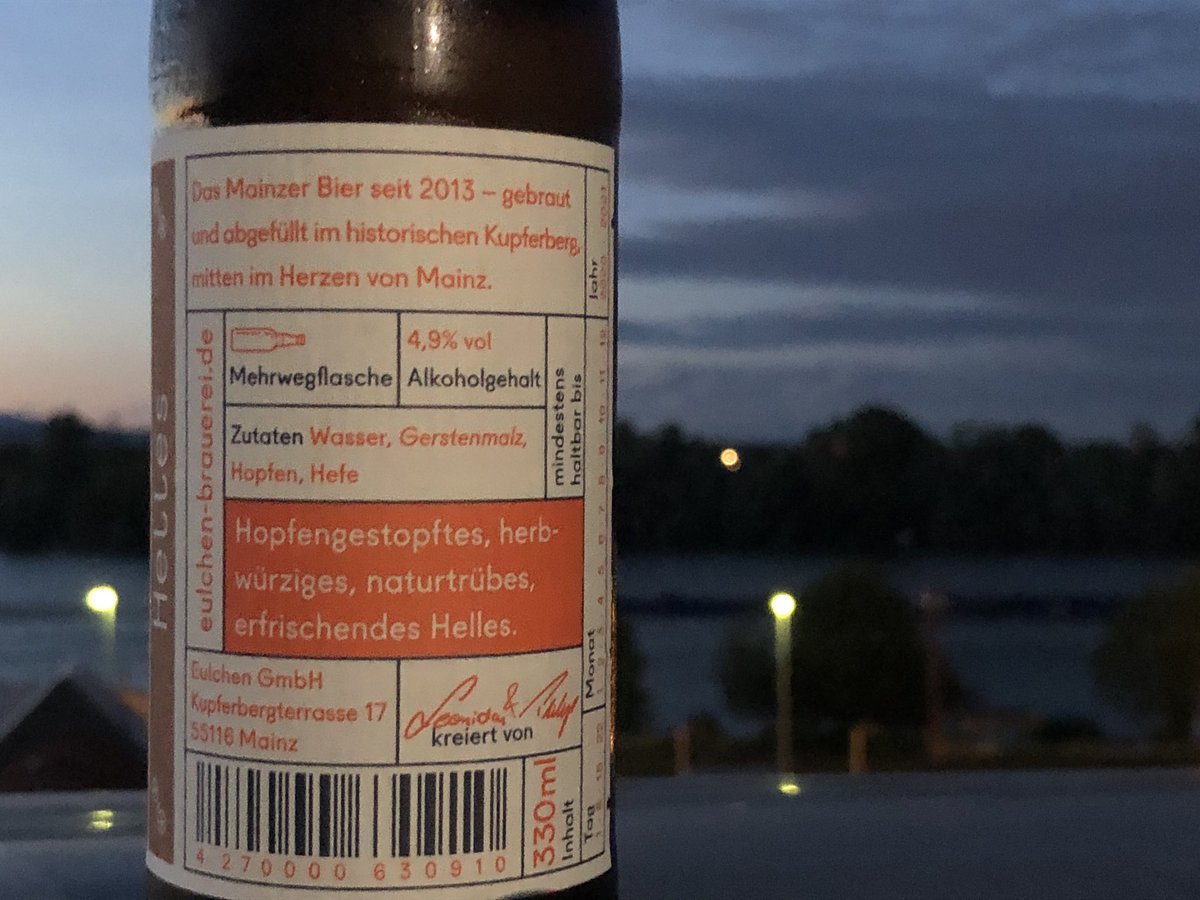 #Abendstimmung in #Mainz mit #MainzerBier als #Helles von #EulchenBier mit #Rheinblick 🙃 Schön kühl aus dem Kühlschrank riecht das #Meenzer IPA-mäßig hopfig mit dezenter Frucht🍺#germanbeer #meenz #biervielfalt #Abenddämmerung #Eulchen #guteNachtBier #sunsetbeer #sunsetbeers