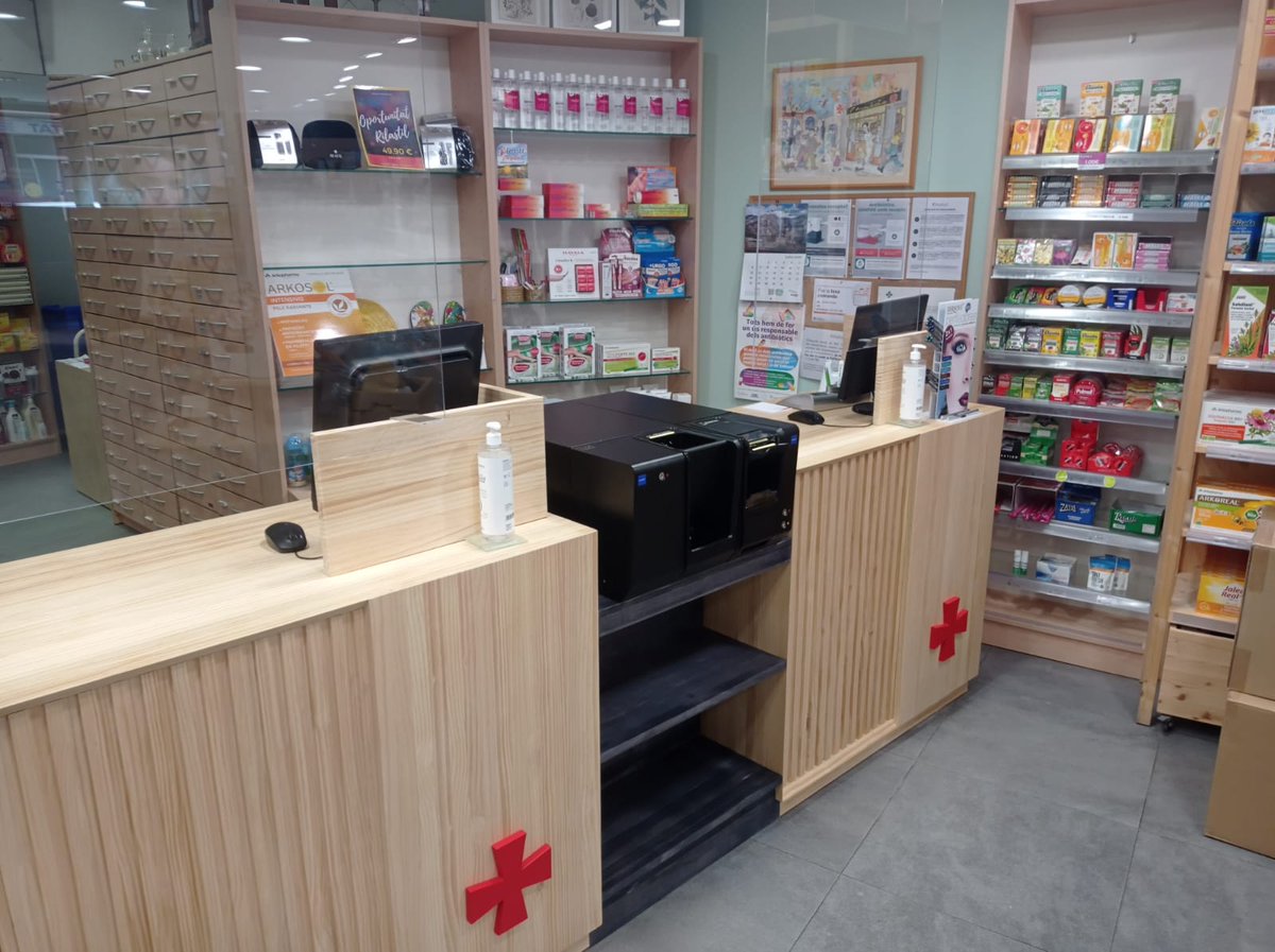CashInfinity_es's tweet photo. Otra Famacia que ha confiado en #kioscocash para la instalación de un CashInfinity CI-5 para proteger a su equipo y evitar que manipulen el dinero. #cashinfinity  #gestionefectivoenfarmacia #yopagoenefectivo https://t.co/5skNGytAGJ