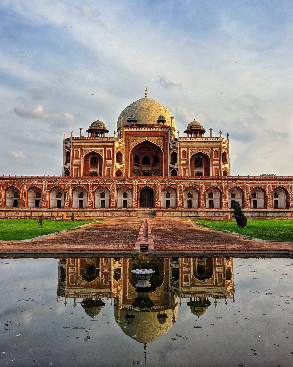 𝐿𝑖𝑓𝑒 𝑖𝑠 𝑟𝑒𝑓𝑙𝑒𝑐𝑡𝑖𝑜𝑛 𝑜𝑓 𝑦𝑜𝑢𝑟 𝑡ℎ𝑜𝑢𝑔ℎ𝑡𝑠

#History
#worldheritage
#incredibleindia 
#yourshotphotographer 
#beautifuldestinations 
#india_undiscovered 
#photography 
#photooftheday 
#planetearth
#roamtheplanet 
#theworldshotz 
#travelphotography