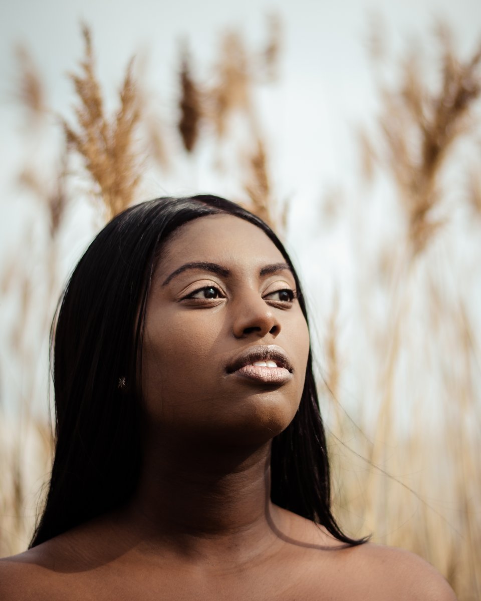 reibvn's tweet photo. I was asked how to photograph dark skin. https://t.co/sL6C920av9