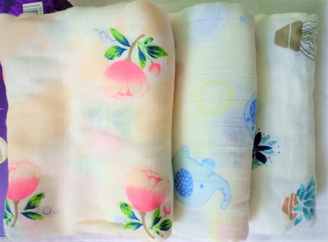 vaohti's tweet photo. A perfect pack that is a definite fit and an absolute go-to for any and every need of your baby! 👶

https://t.co/RYPEuCCG7M

#Vaohti #babyessentials #muslinswaddle #swaddleblankets #organic #babyblankets #swaddle #muslinwraps #babybump #swaddlingblankets #muslin #muslinblanket https://t.co/arXwaz4C6p