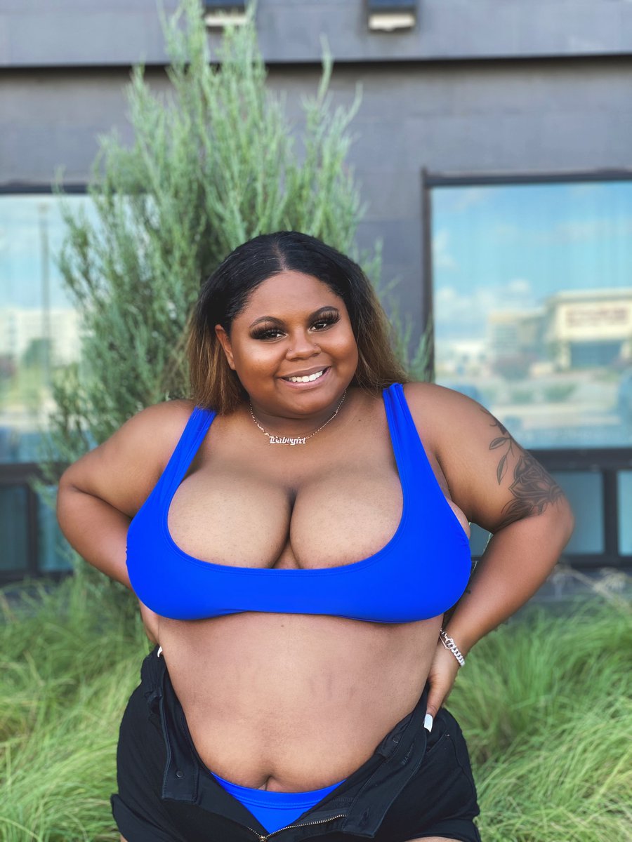 One taste and I bet you he ain’t coming back, i be in his head, I be running that. 🤍