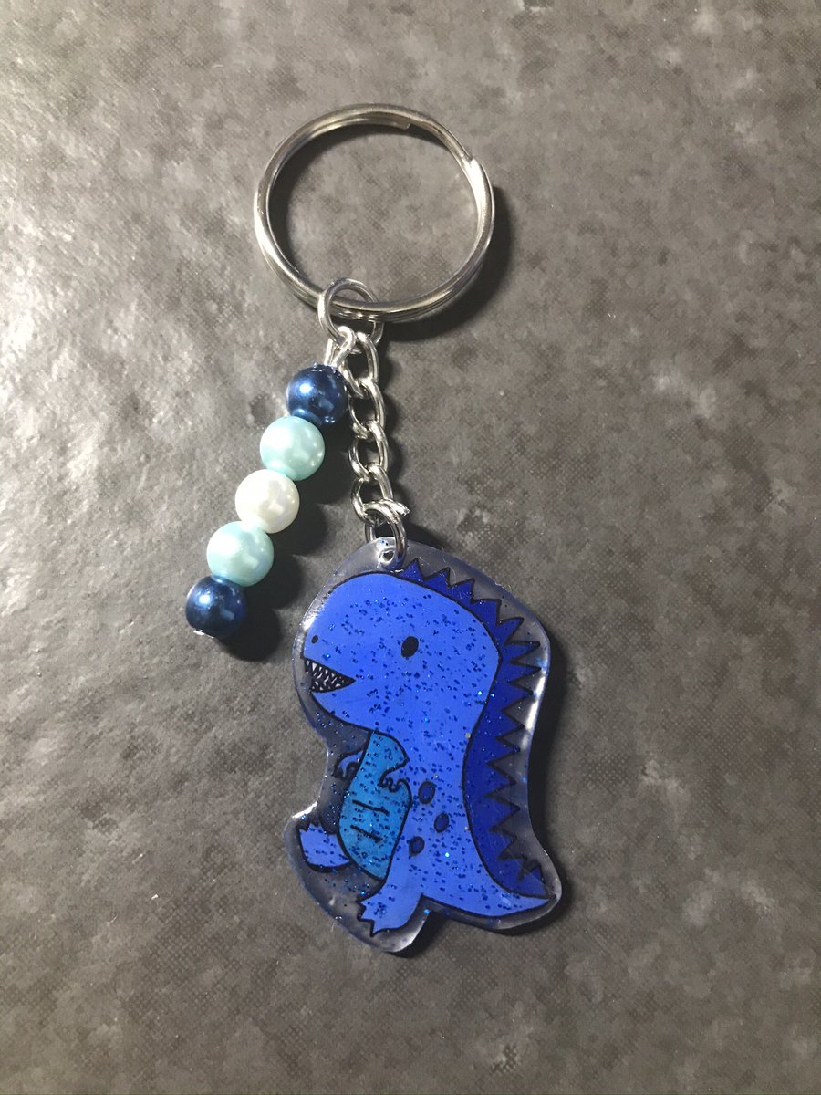 GalleryCrate's tweet photo. 🦖New Item🦖 Dinosaur keyring is now available!!! #etsy #etsyuk #EtsySeller #SmallBiz #SmallBusiness #dinosaur https://t.co/02wgdpNd0G