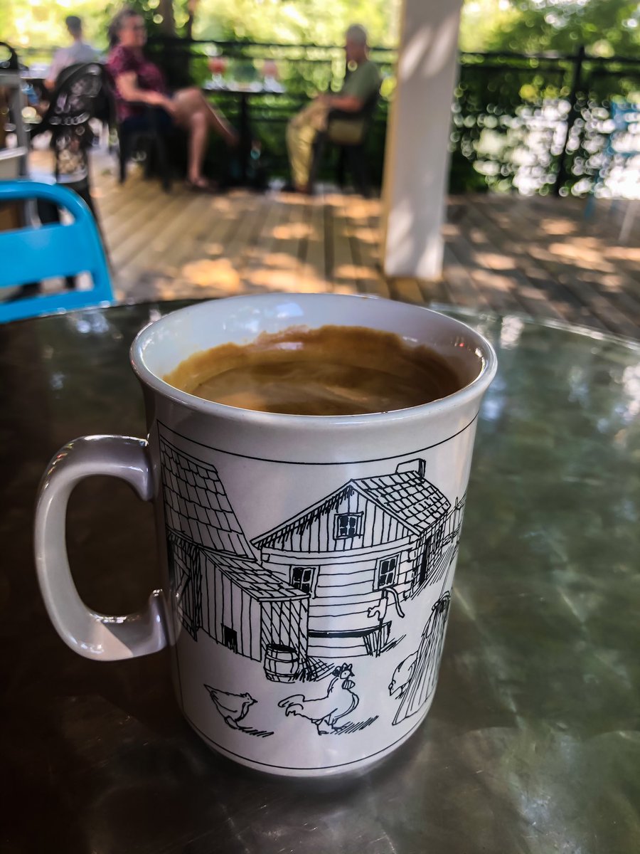 silverbeancafe's tweet photo. (((☀️))) 31. Feels like 39. 
Begs the question. Would you still drink a hot coffee? https://t.co/XwIZq3OMrM