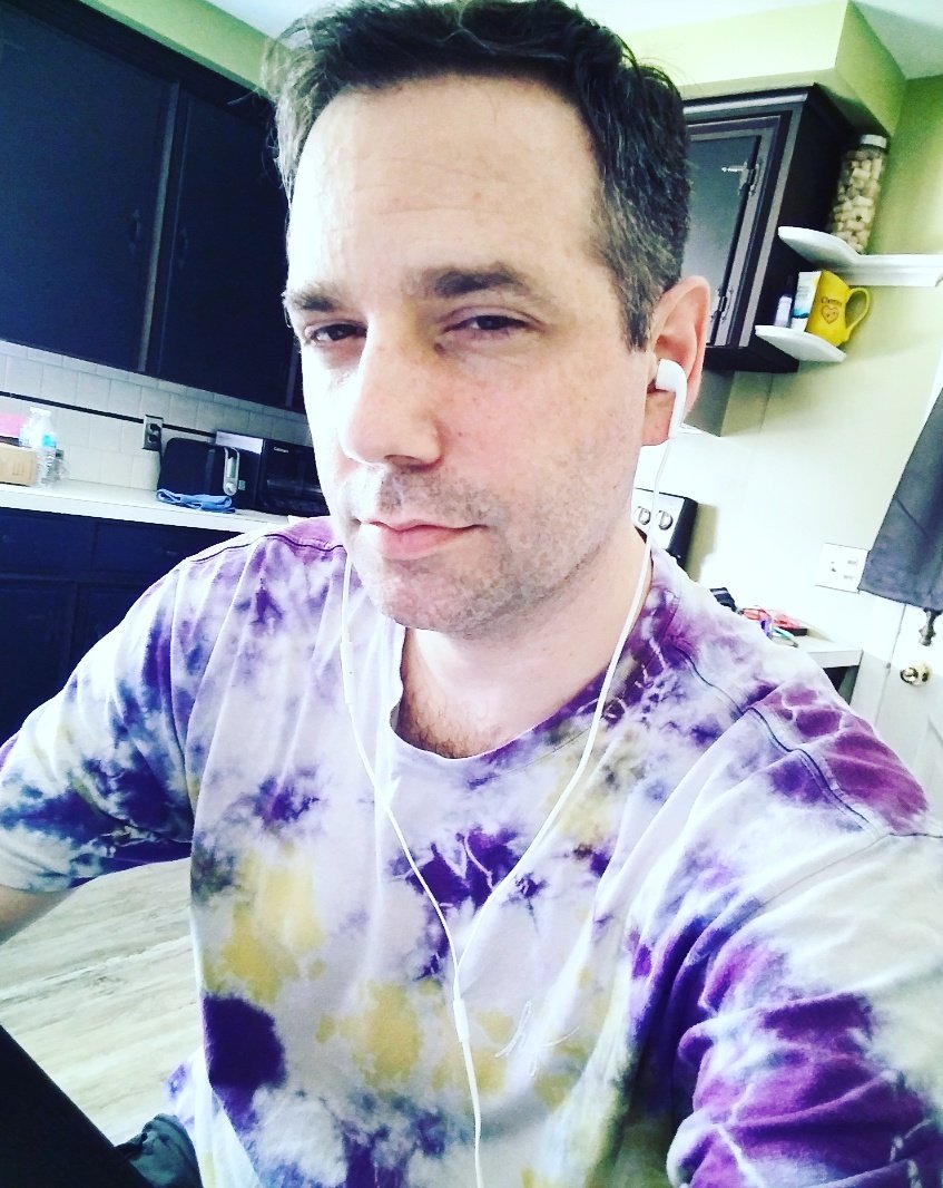 Ontologics's tweet image. Abyss work in the kitchen, working on these Emcee Mr. Magoo type rhymes. It's like fun &amp;amp; stuff. 
#LPIV 
#MakingShitUp
#NoiseAndWords