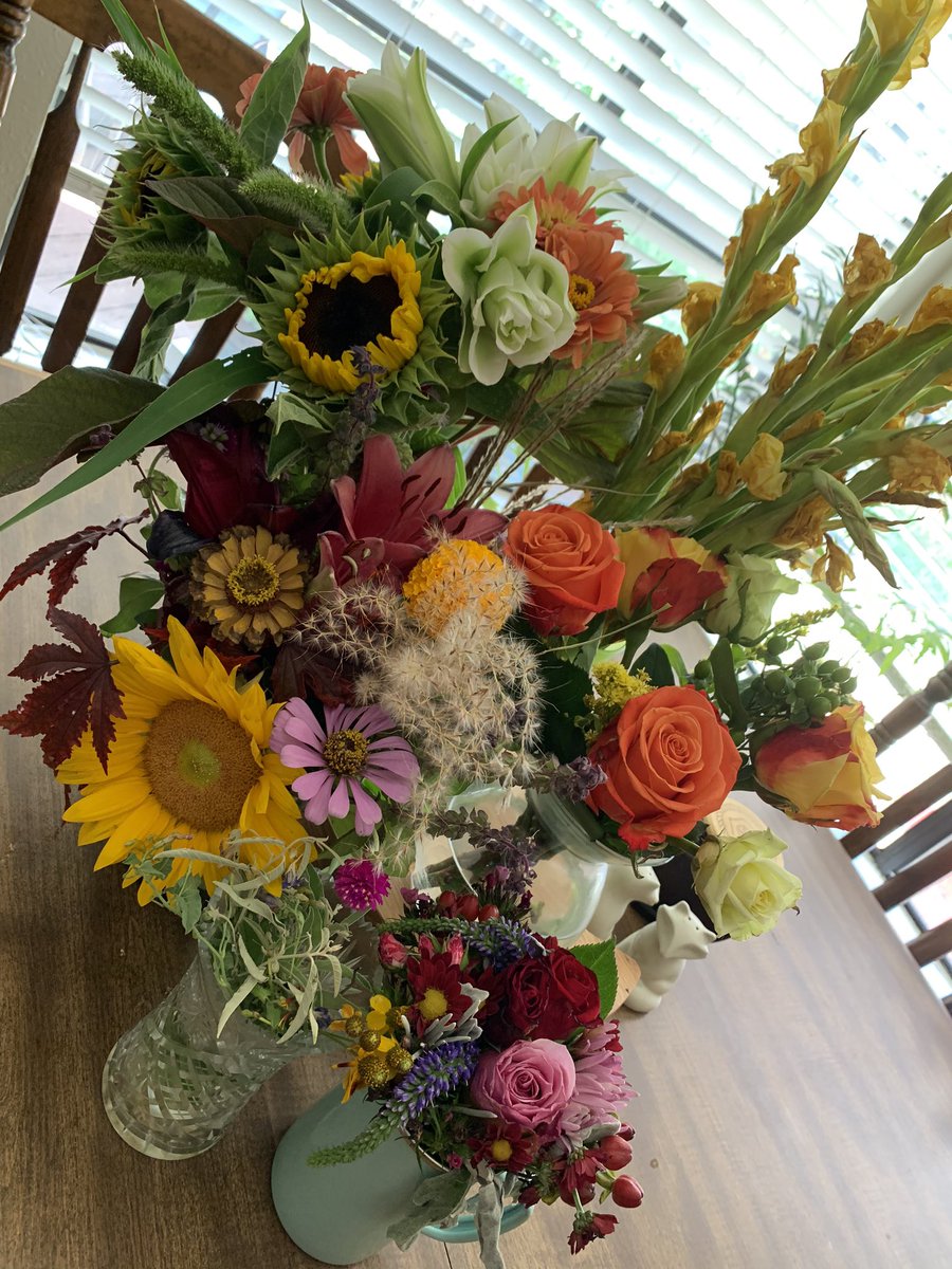 JDBrewerBooks's tweet photo. I’ve never had a flower forest before, but Taylor added a new bouquet and now my table overflows. 😂 https://t.co/rwKVPntRFC