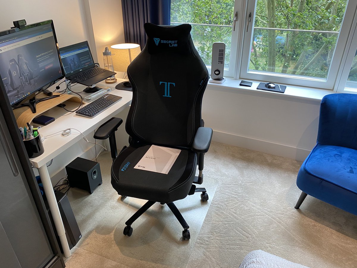 TheVries's tweet photo. Office chair? Gaming chair? Why not 2in1? My #Softweave #Titan chair has finally arrived &amp; my back is already thanking me. Quality product, especially for ppl >6ft. Thx, @secretlabchairs! #Secretlab https://t.co/ibOpKPoNoA