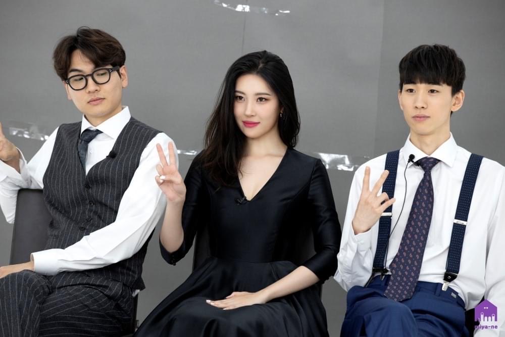 LeeSunmi_USA's tweet photo. Facebook update from Sunmi Official page - July 25, 2020

“[📸찐CUT!]

선미네 삼남매에게도 미야네에게도 좋은 추억이 되어준 찐세계 마지막 편의 촬영장 비하인드 사진을 공개합니다🤟💜

#선미 #SUNMI
#찐세계 #RRealWorld”

(Cont 4/6) https://t.co/hDCBiuSa84