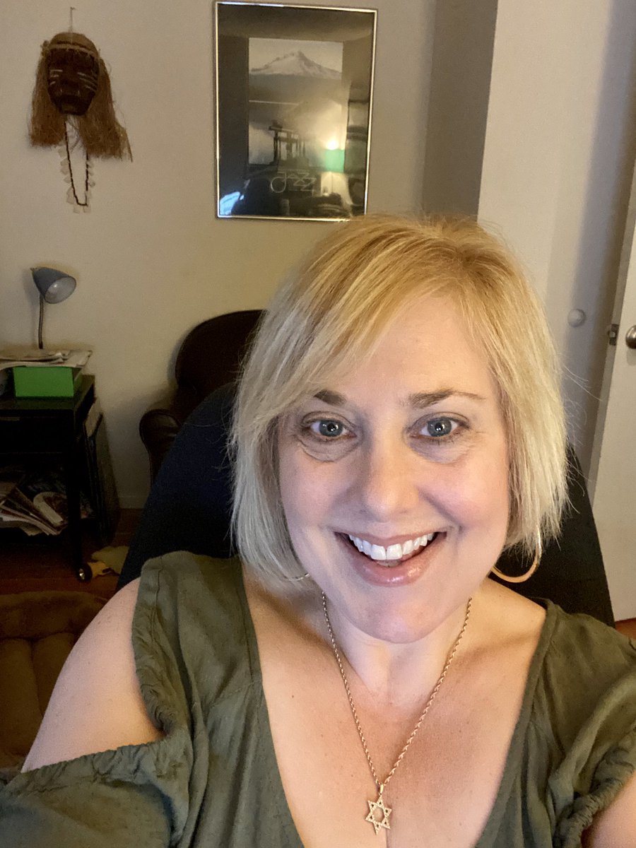 Lisa Books-Williams tweet media