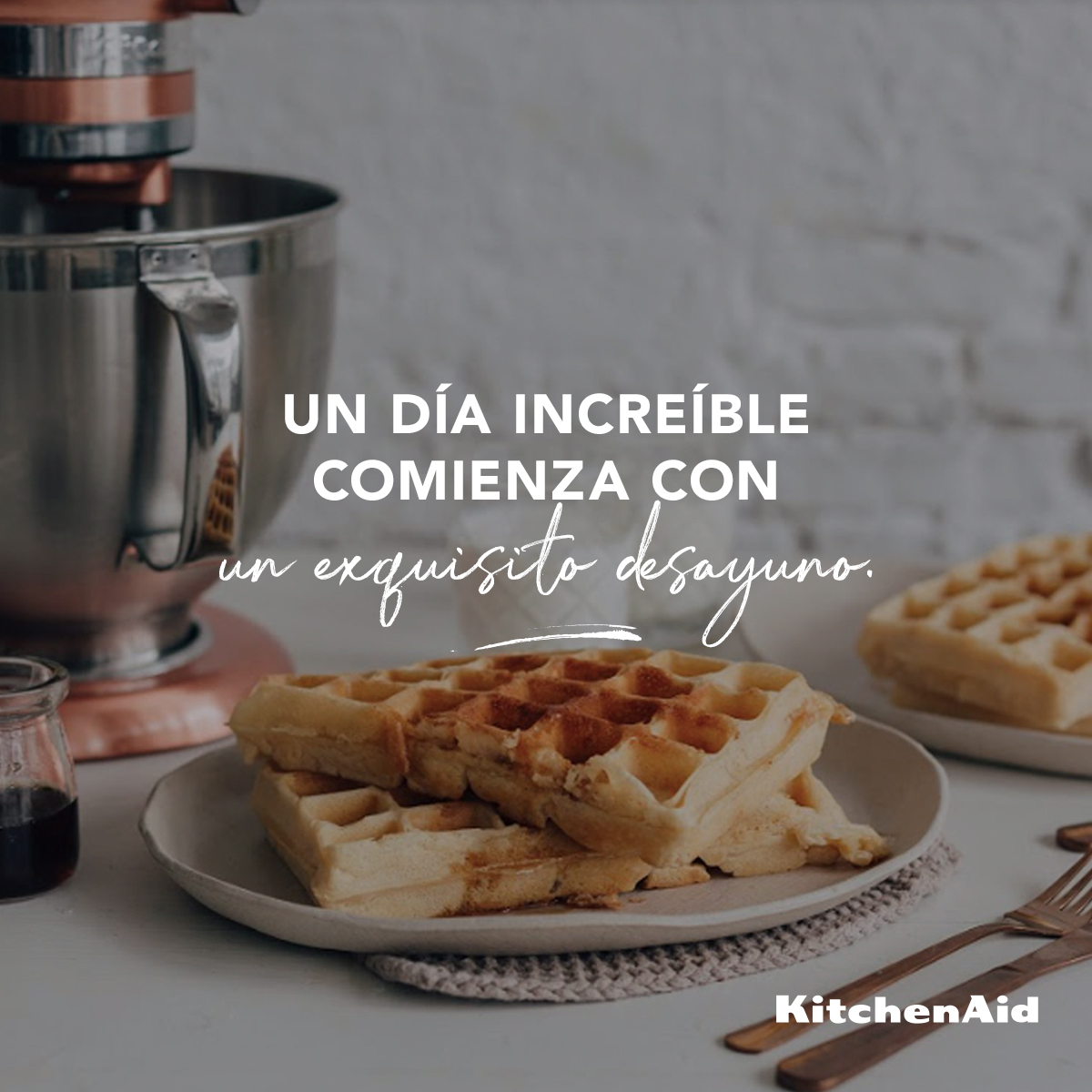 No hay mejor manera de iniciar el día que con un desayuno preparado con las mejores herramientas de la cocina. Sigamos #CreandoJuntos con KitchenAid.