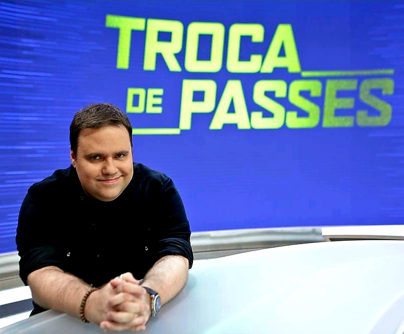 Cruzeiro's tweet photo. Desejamos ao jornalista @RR_TV muita força e fé neste momento adverso. Estamos aqui torcendo pela sua plena recuperação e enviando nossas orações e boas vibrações. https://t.co/XrpVwojLzQ