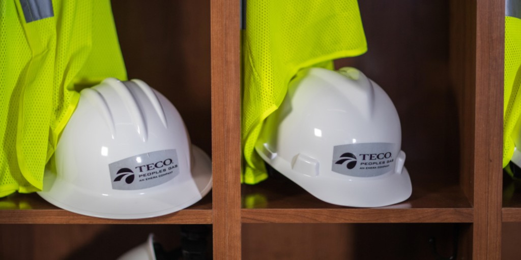 TECOPeoplesGas's tweet photo. Tampa Electric, TECO Peoples Gas have provided $1M-plus in relief.  “We care about the families and businesses we serve, and we looked for opportunities to support their needs,” said T.J. Szelistowski, president of Peoples Gas. https://t.co/OKpMDrijEb https://t.co/nU2M7htiGZ