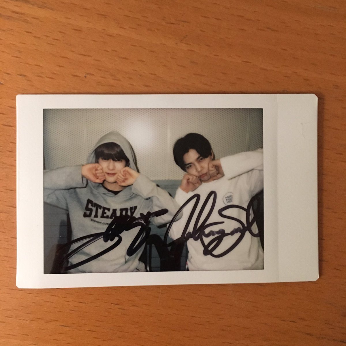 johnjae polaroids: a thread (๑･̑◡･̑๑)