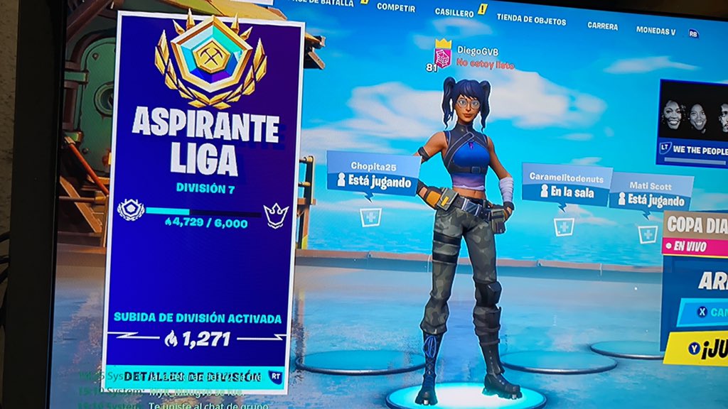 DPT10262580's tweet photo. Busco trío fortnite 
-15 años 
-Consola 
-Puedo ser fragger o support
-4700 puntos
-Buenas mecánicas 
Bueno en mid y endgame
-0 toxico 
-Region est 

De ustedes:
-nos sintamos cómodos al jugar 
-que sean si o si de consola 
-mínimo 3500 
-No sea tóxico
Manden mensaje al DM https://t.co/4jOVvcW8r4