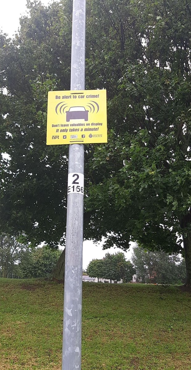 WYP_LeedsEast's tweet image. There has been a recent increase in Theft from Motor Vehicle occurrences in the Burmantofts and Richmond Hill areas of Leeds.
PCSO's have been distributing Crime Prevention signs in the area and pro-active patrols will be conducted.
#RemoveValuables 
#VehicleCrime 
#Prevention