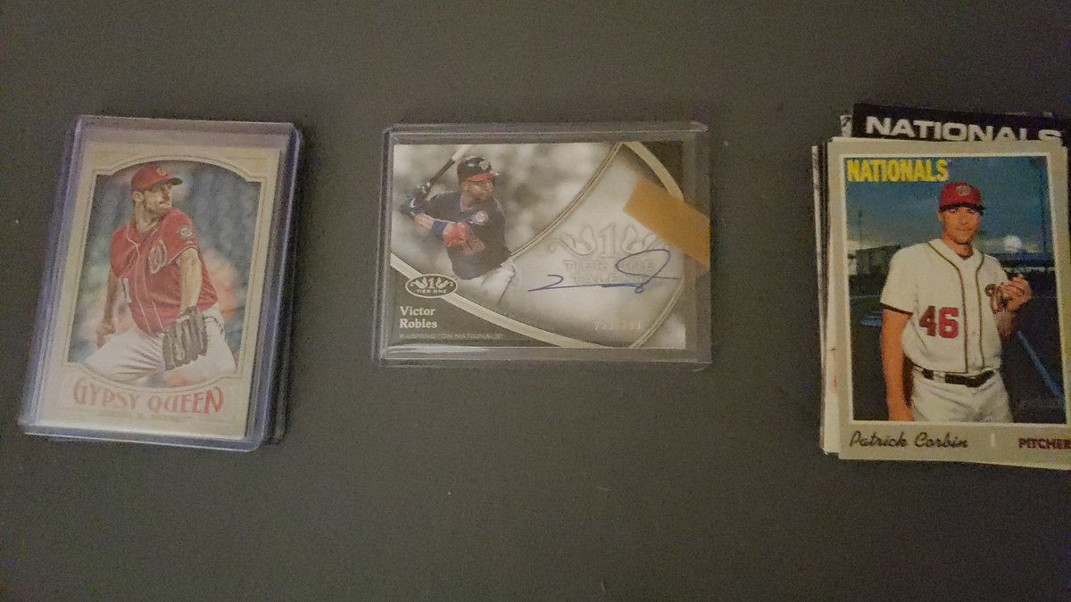 Jkampanos's tweet photo. Mail day from @BsblCards with lots of extras. TY sir well appreciated https://t.co/320SF9KeMX