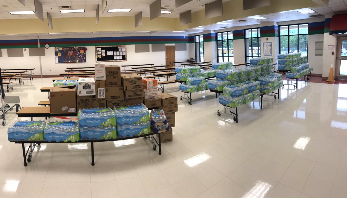 Today <a href="/PESTrailblazers/">PooleTrailblazers</a> received some amazing donations from our commUNITY!  We are truly blessed and the water, snacks, tissues, and school supplies will be put to great use! #trailblazernation <a href="/pauldingboe/">Paulding County School District</a>