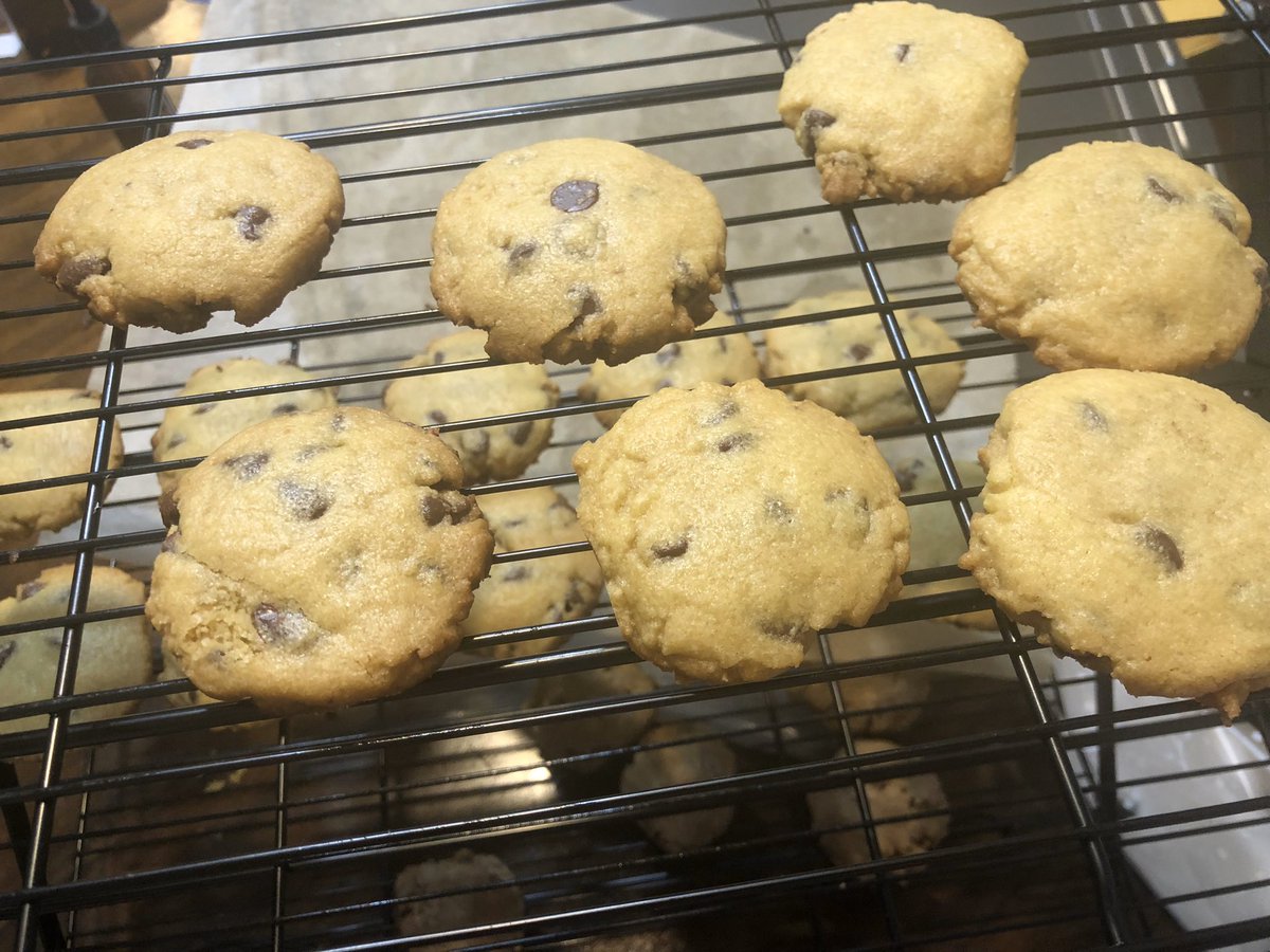 MizTeeFranklin's tweet photo. Orders for @MizTeeHC are going out tomorrow!
If you want to order #cannacookies, #cannabis cereal treats #cannabrownies and pain lotion I can get your orders out tomorrow if you place them by 9am EST tomorrow.
These are ready to go for tomorrow. https://t.co/t2xo5GND4z