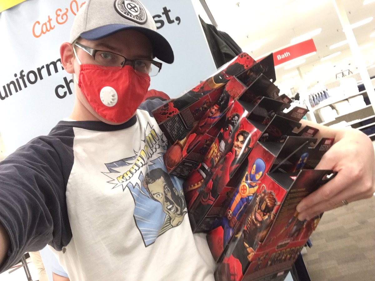 D21Beast's tweet photo. Success!! #MARVELLEGENDS #stronguy https://t.co/kP4NVQiv2W