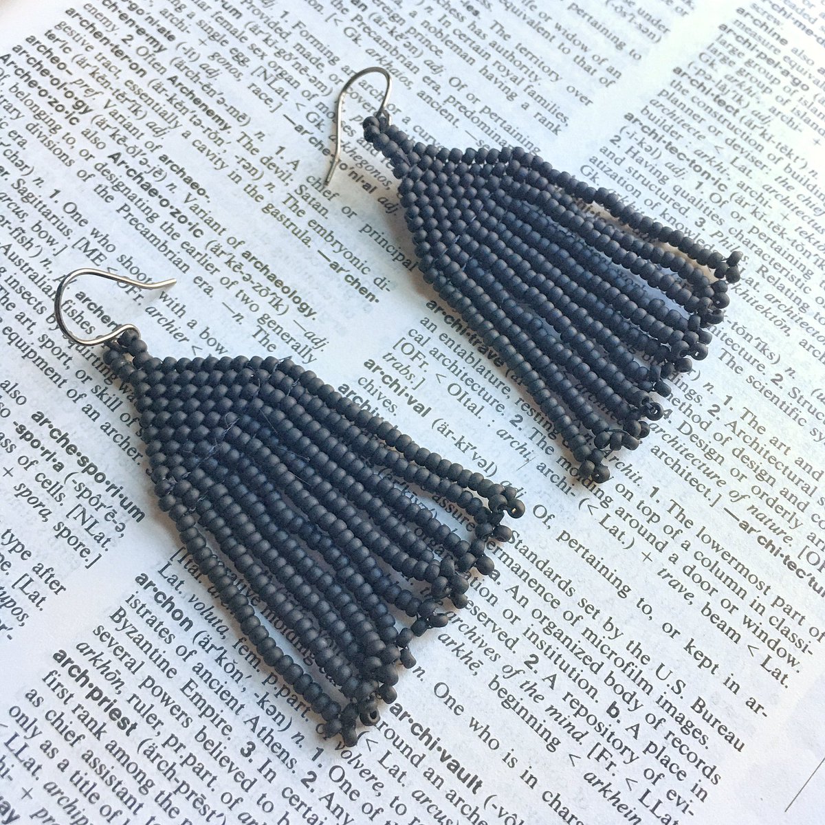 I’m officially obsessed with #brickstitch earrings!