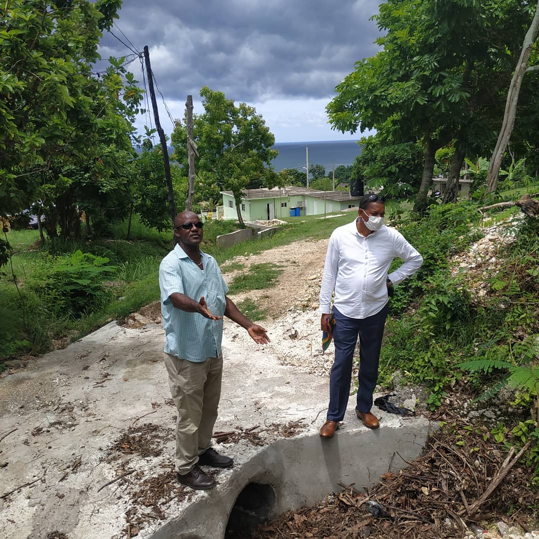 EasternJlp's tweet photo. Member of Parliament Dave Brown and Councillor Devon Brown Hopewell Division during a recent walkthrough of the Orchard Housing Scheme in Hopewell.
#easternhanoverja
#family
#mpspoon
#devon
#hopewelldivision
#workingmp
#workingcouncillor
#hanover
#hanoverian https://t.co/UcB95nFd9x