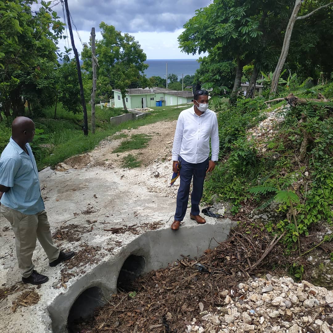 EasternJlp's tweet photo. Member of Parliament Dave Brown and Councillor Devon Brown Hopewell Division during a recent walkthrough of the Orchard Housing Scheme in Hopewell.
#easternhanoverja
#family
#mpspoon
#devon
#hopewelldivision
#workingmp
#workingcouncillor
#hanover
#hanoverian https://t.co/UcB95nFd9x