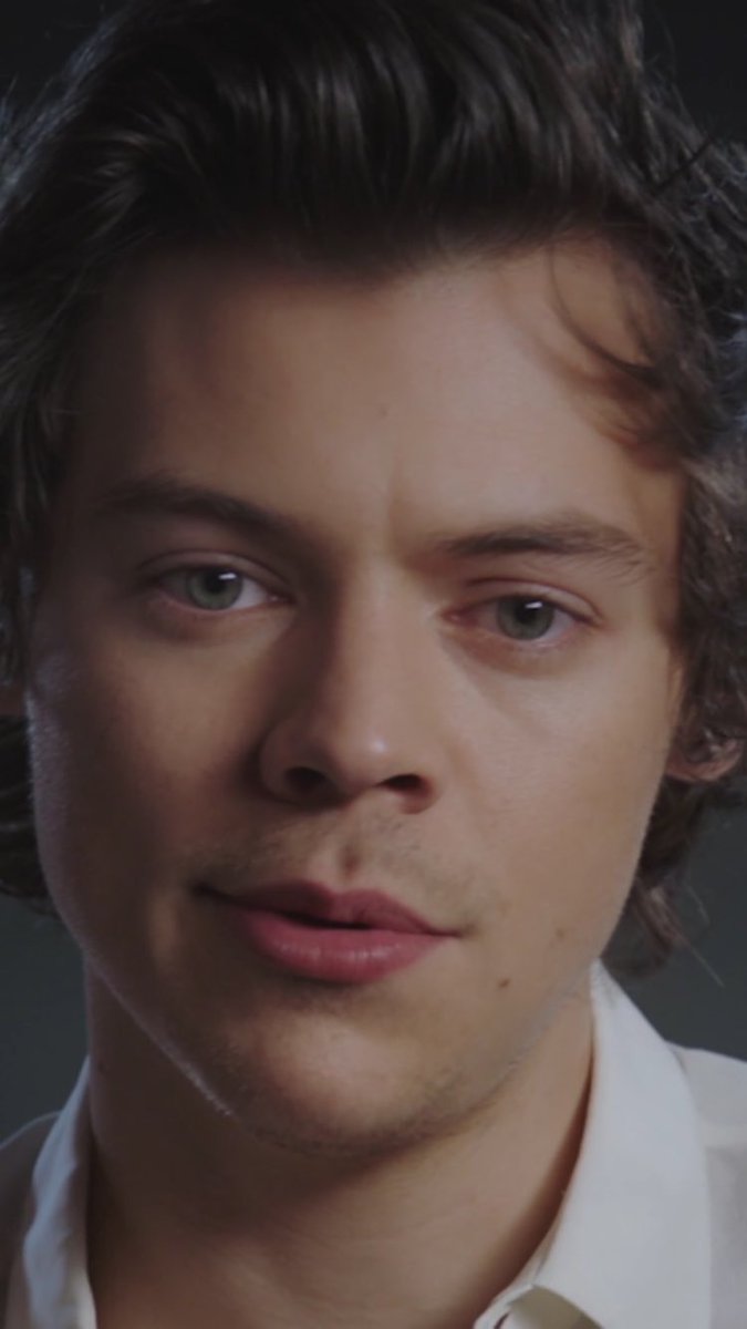 thestylesfandom's tweet image. harry styles' face- close up