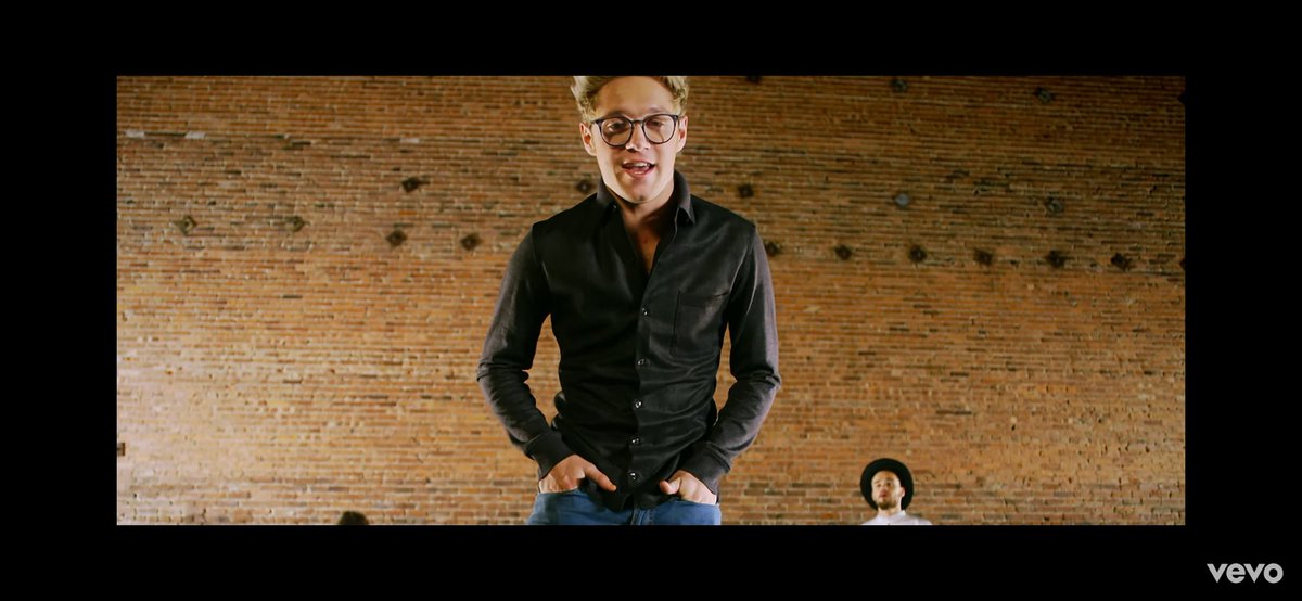 ᵇˡᵘʳʳʸ ᵇⁱᵗ ˢᵗⁱˡˡ ᶜᵘᵗᵉ ᵃˢᶠ